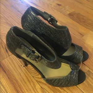 Levity Gray Heels